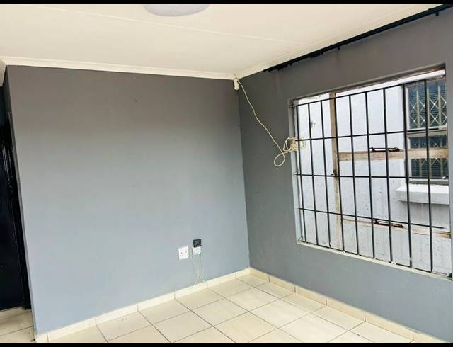 2 BEDROOM PROPERTY TO RENT IN RIVERLEA